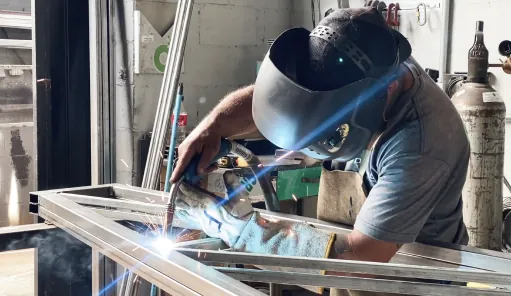 Produção própria D'Caris: fabricação de estrutura metálica