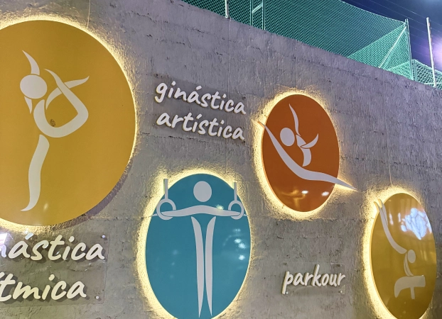 painel retroiluminado flip dcaris